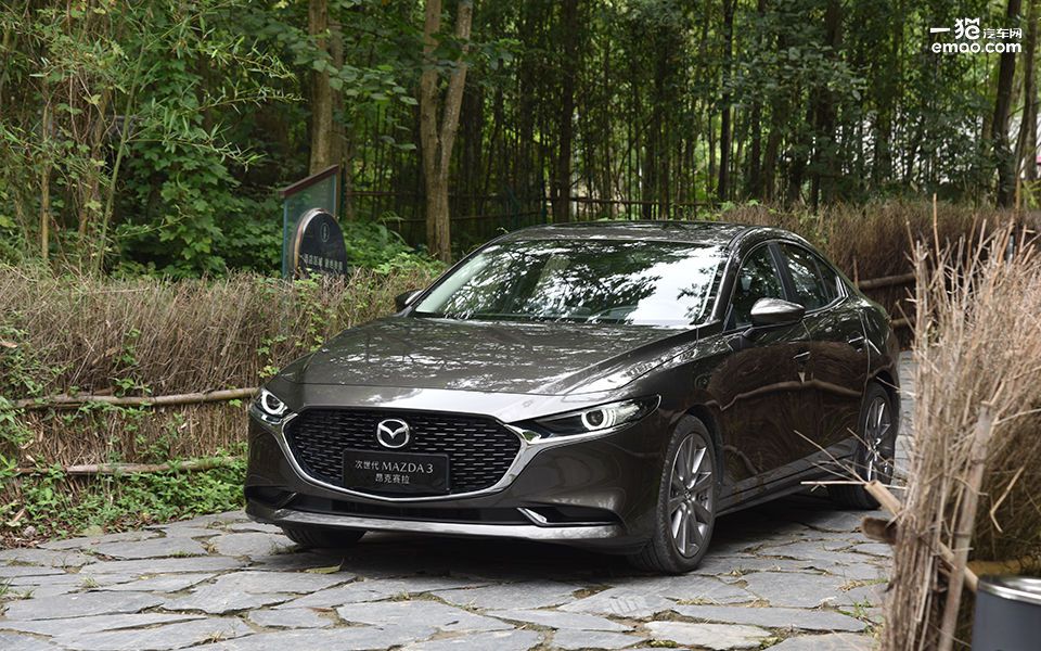 马自达3昂克赛拉1.5和2.0哪个更好,次世代马自达3昂克赛拉测评