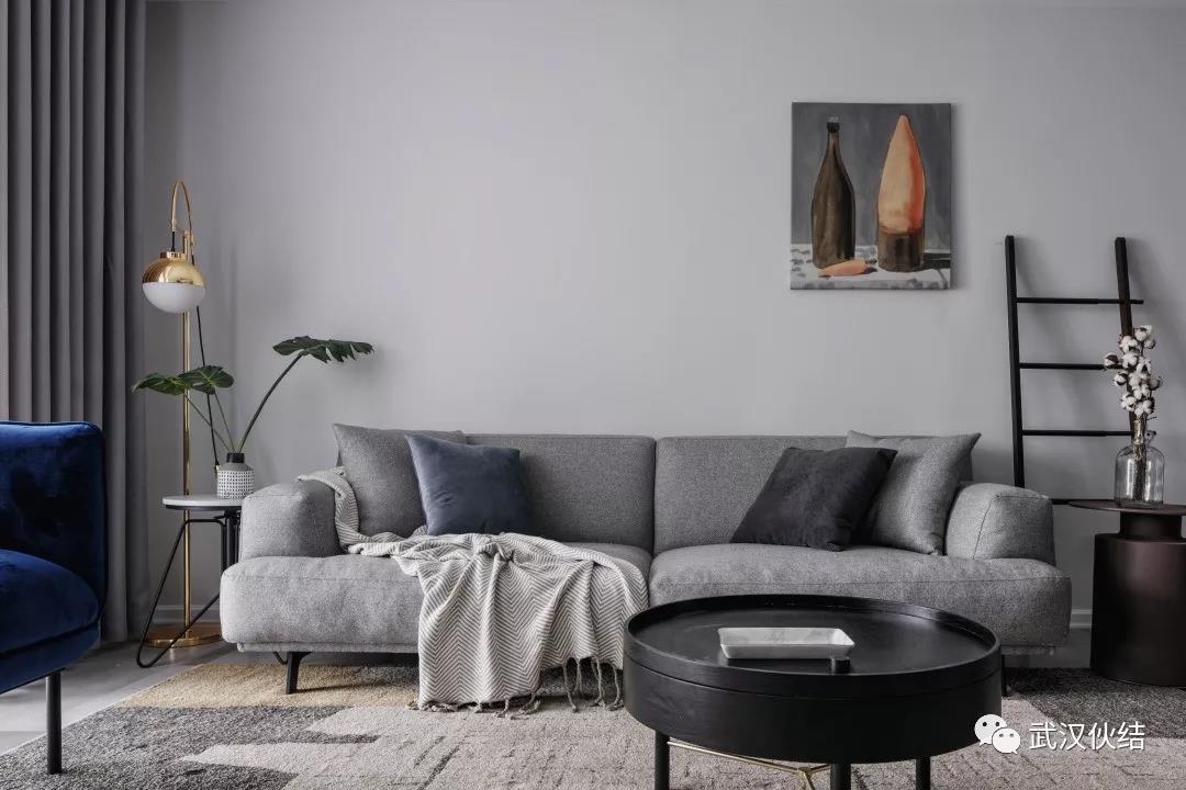 「恋·家」在灰色空间里找色块，是这个房子里最浪漫的益智游戏