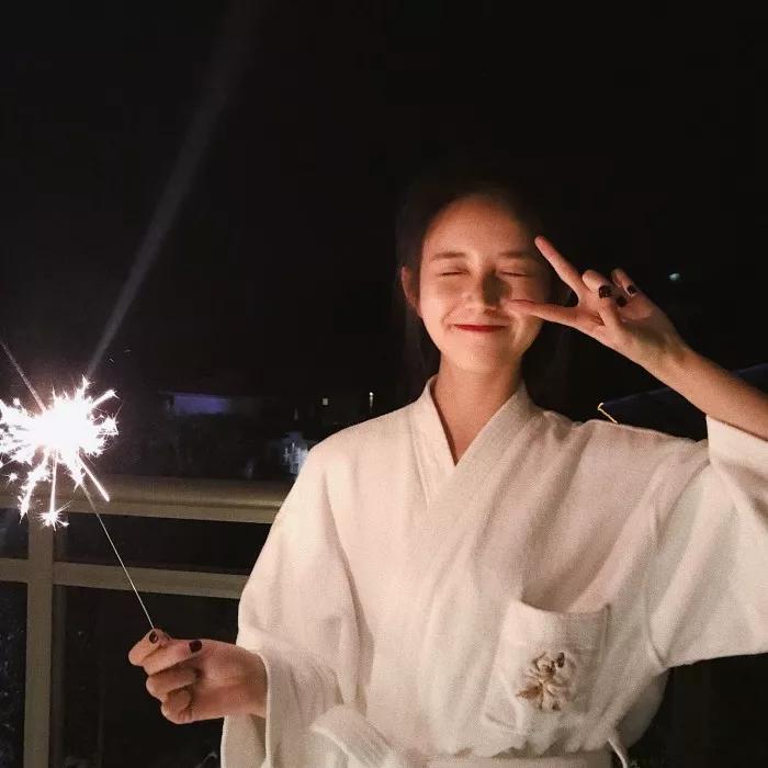 霸气女生闺蜜网名超拽高冷两个字,超好听的闺蜜女生网名