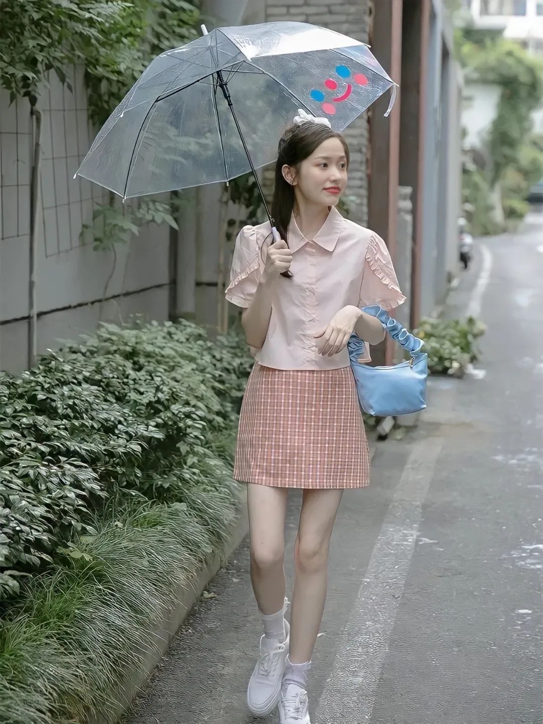 学生党适合在校服里穿的衬衫,适合学生党穿在校服里的衬衫