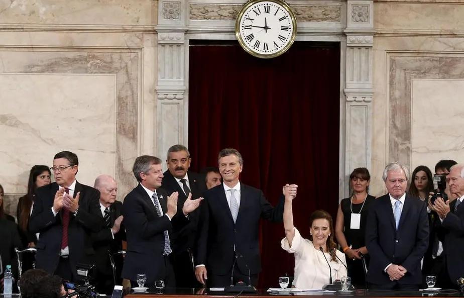 加拿大女议员视频,加拿大议员出镜