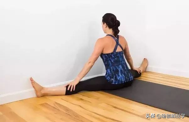 练瑜伽怎么练腿才能伸直,怎样练瑜伽可以劈叉