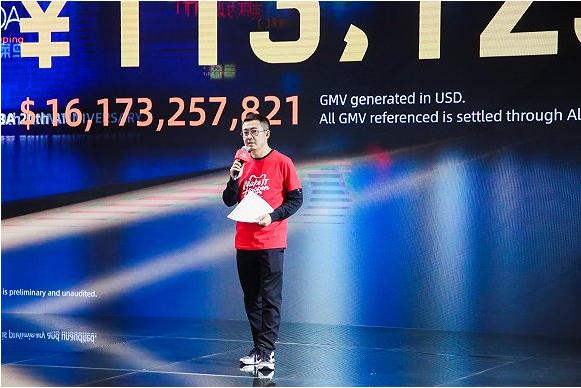 黄峥身价破500亿,黄峥在福布斯能排第几