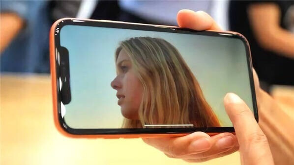 现在买iphone的人,买iphone必须知道的三件事