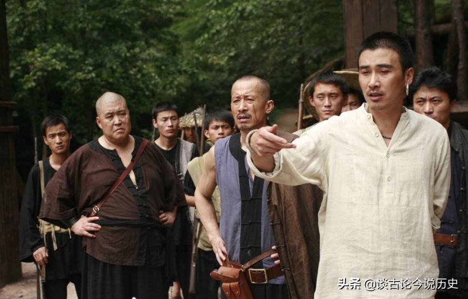 土匪黑话中的“天王盖地虎”，为什么下一句是“宝塔镇河妖”？