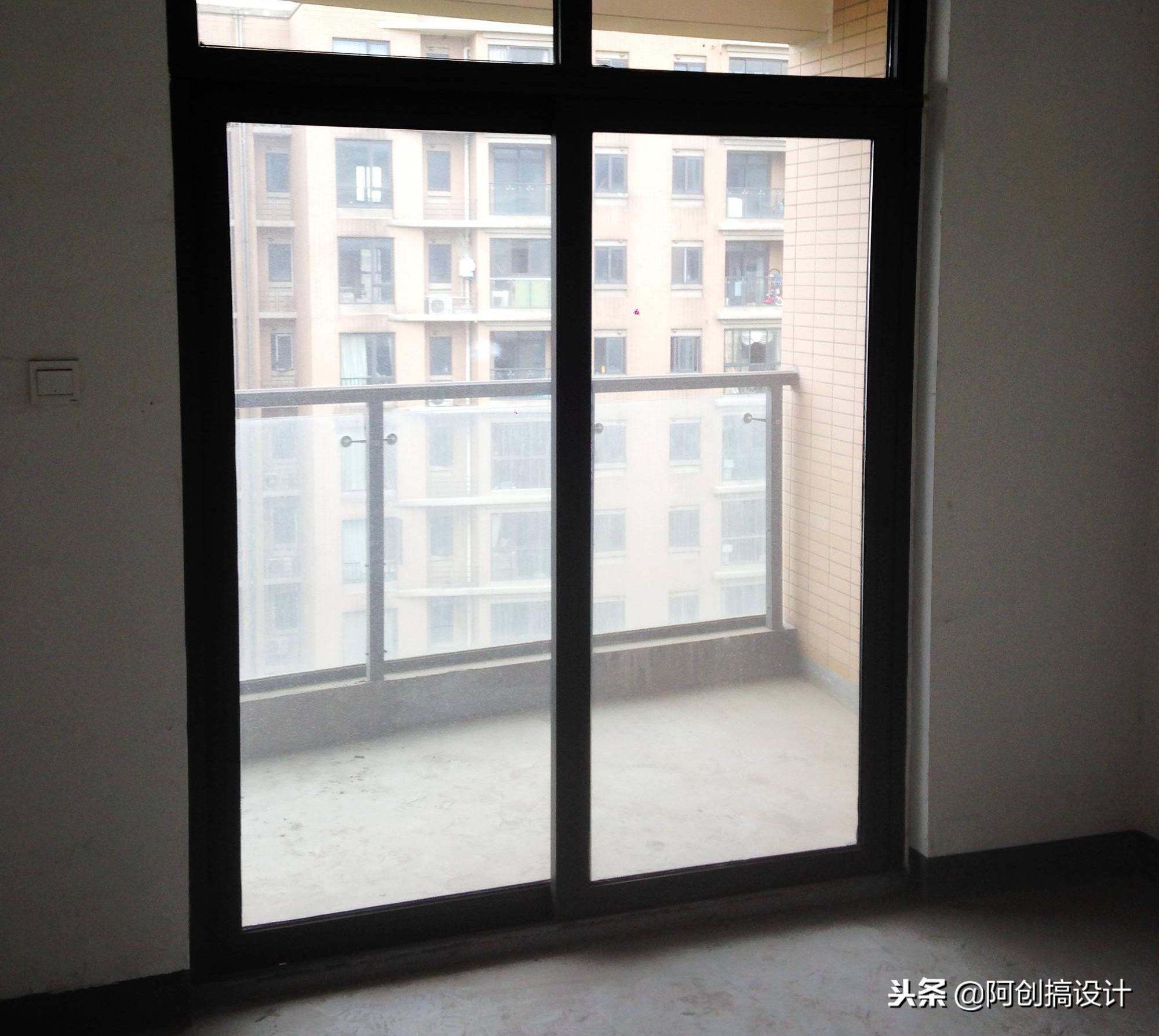 阳台要不要做吊顶后悔没早看到,阳台要不要装防盗门