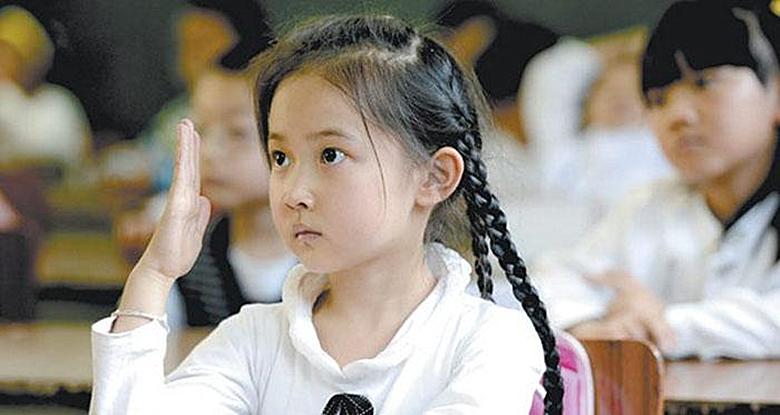 家长把孩子的视频发到班级群,错把视频发进班级群家长栽了