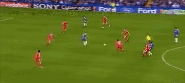 足球后腰在哪个位置图,足球世界最佳阵容争议后腰篇