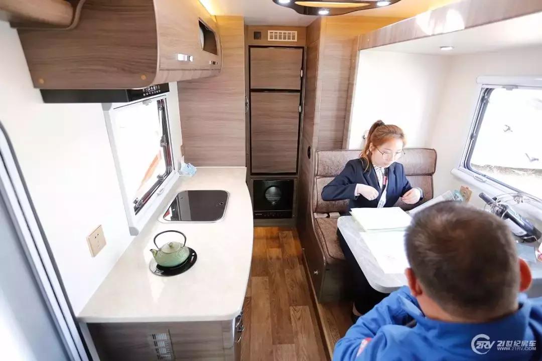 自动挡四驱越野房车40万以下,自动挡皮卡房车10万左右