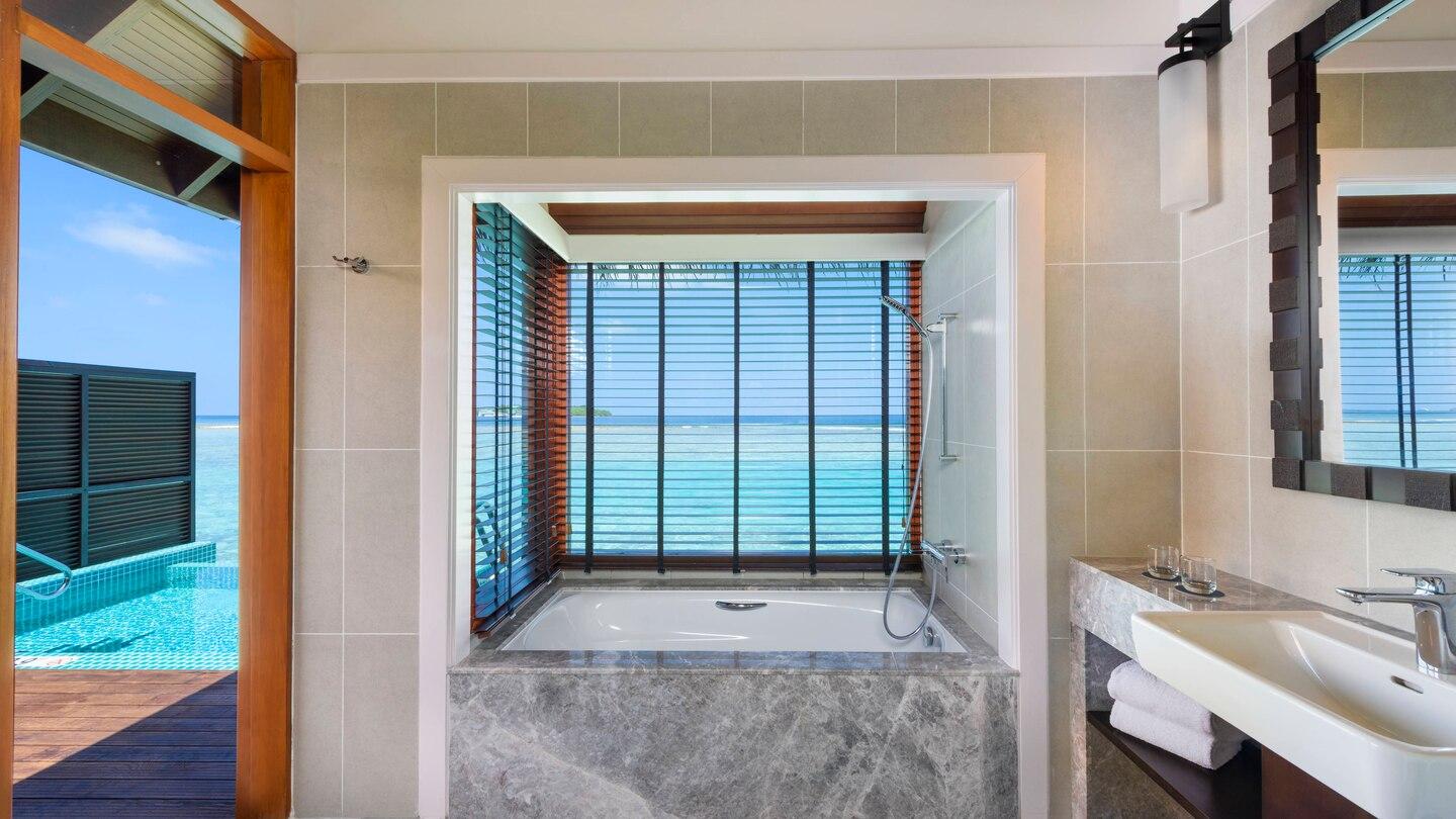 马尔代夫满月岛海钓,马尔代夫满月岛旅游攻略大全