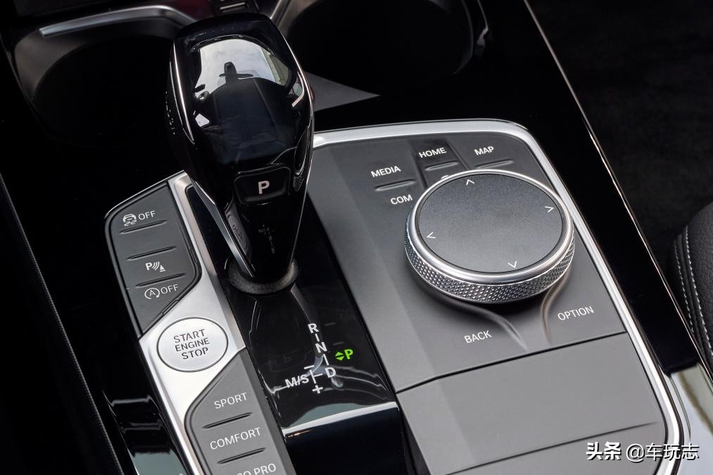 吐槽宝马1系四缸125i领先版,吐槽宝马1系125i曜夜版