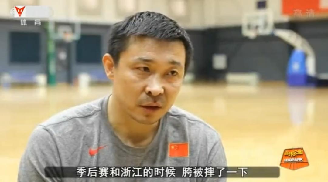 打球不要命！右胯撕裂性骨折十天就回归！要论中国最强3D他够资格