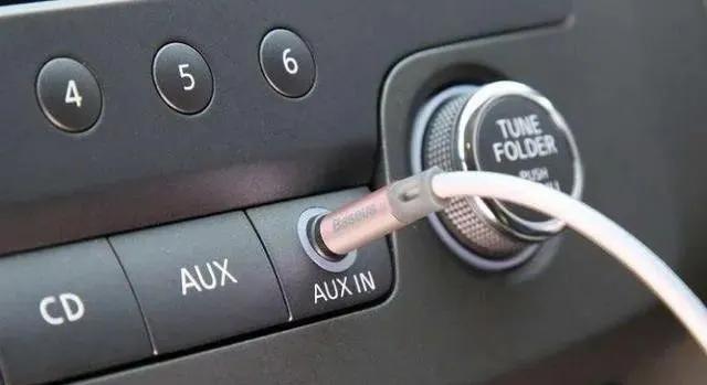 车载aux接口有必要用好的连接线吗,车载aux接口妙用