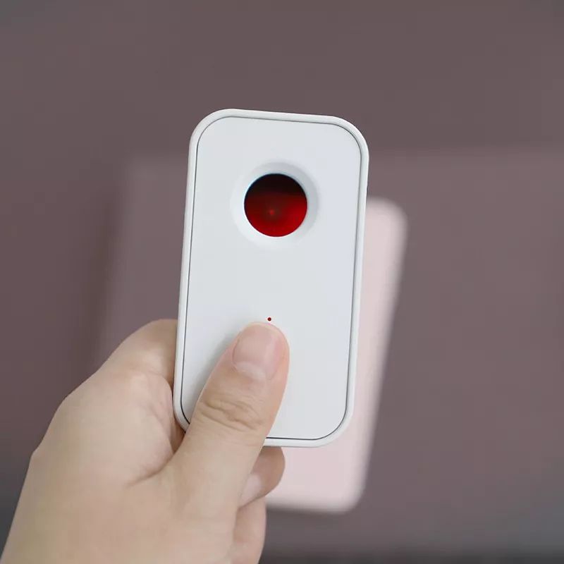 不想成为“小黄网”真人秀？红外防*拍偷**神器，1秒揪出房间摄像头