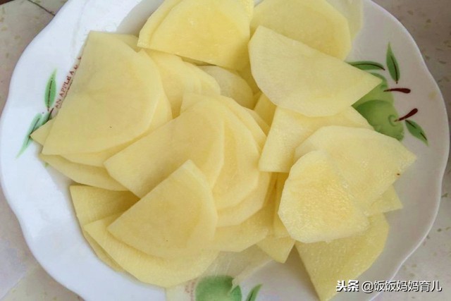 七个月宝宝怎么喂养辅食,7个月宝宝应该解锁哪些辅食