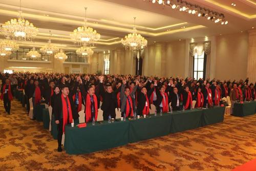 商会主持人开场白台词大全简短,经销商会议主持人现场开场白