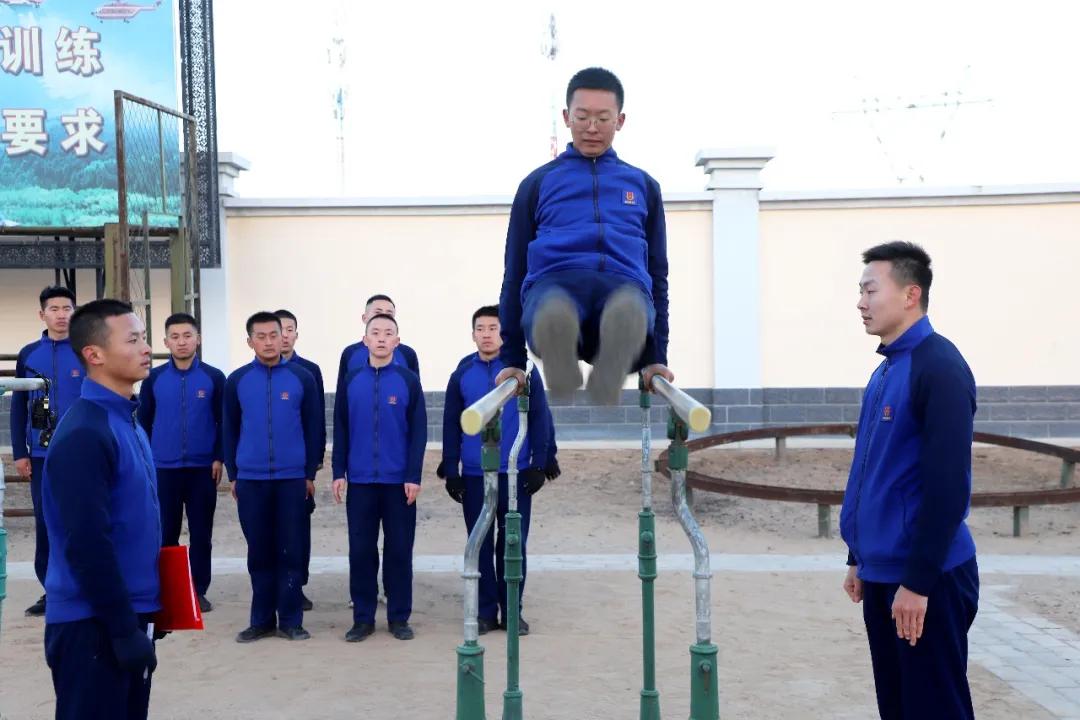 以练为战锤炼过硬本领以考促训,政治轮训结训