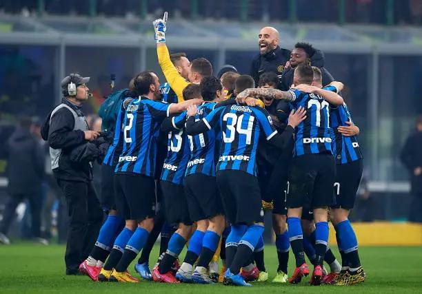 燃爆全场的米兰德比瞬间回顾,回顾荡气回肠的米兰德比