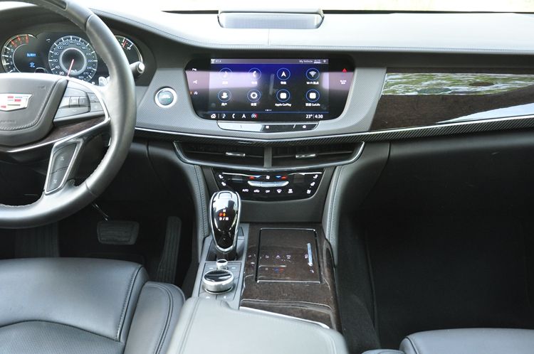 试驾凯迪拉克ct6入门车型,胖哥试驾凯迪拉克ct628t精英