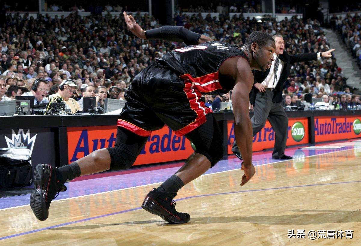 最强nba詹姆斯装备,詹姆斯戴黑面罩是哪一场比赛
