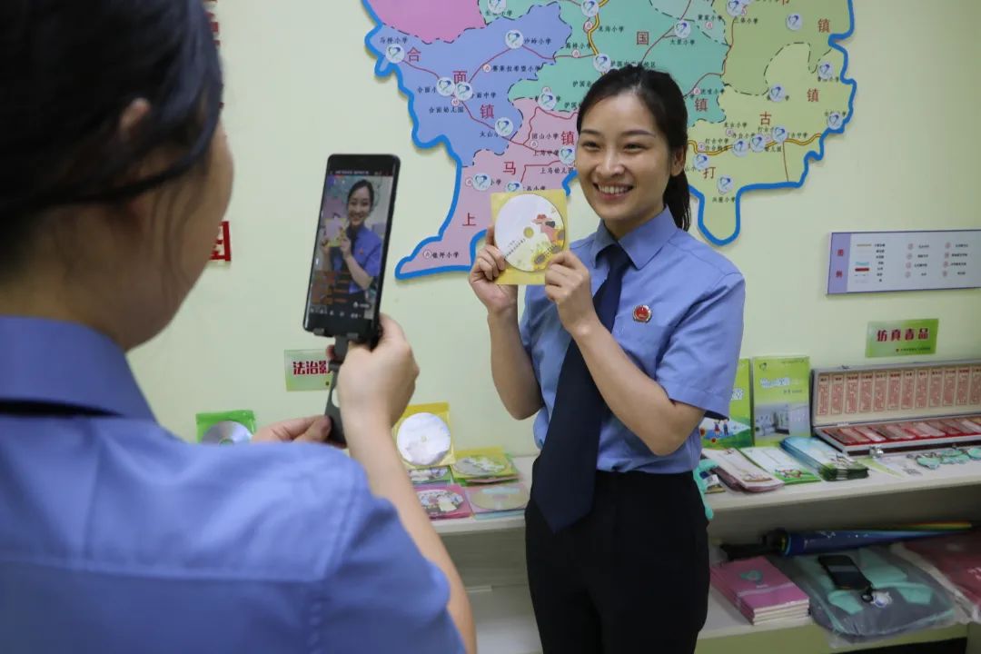 一封特殊的中秋家书,中秋家书三行诗