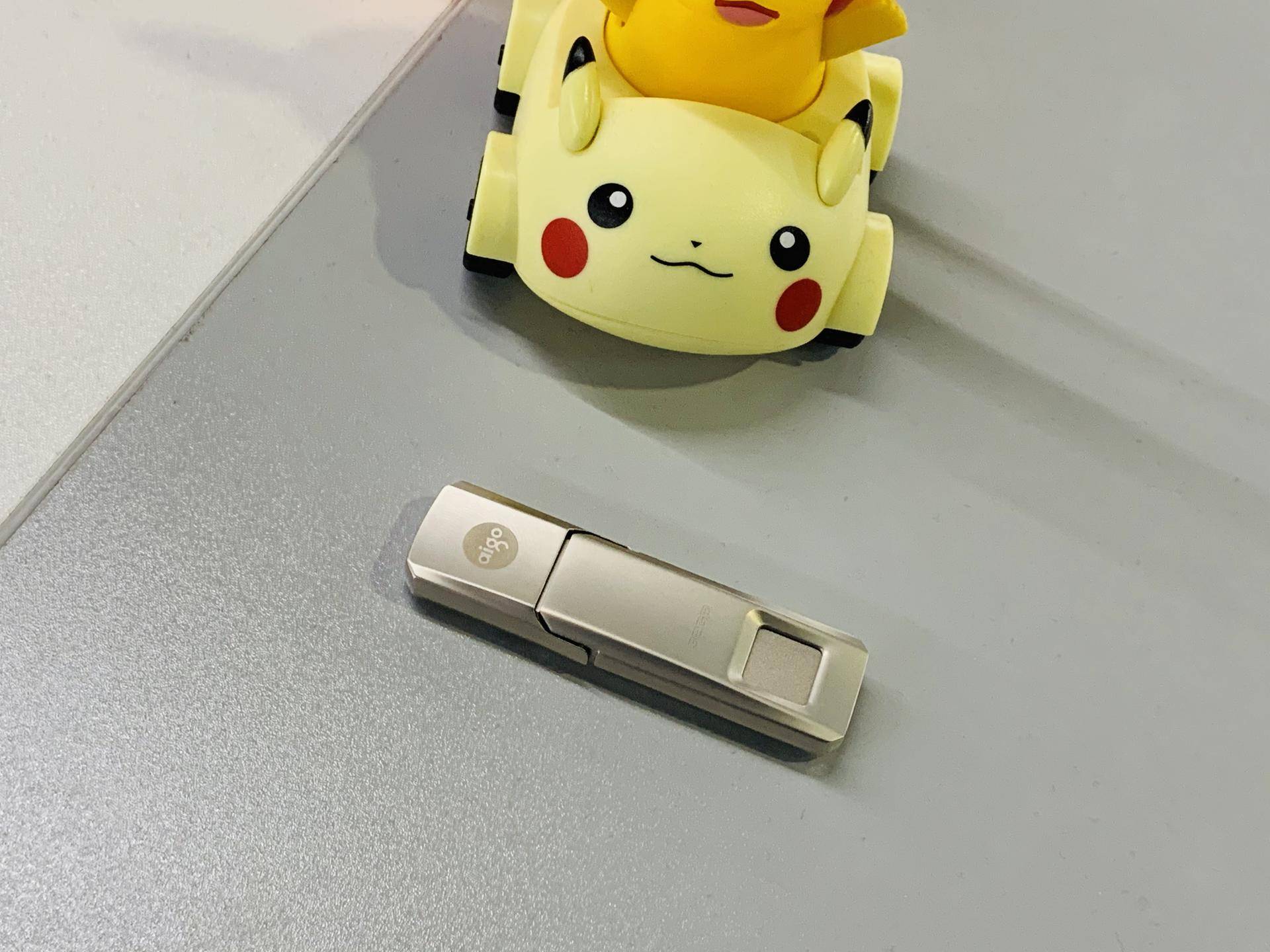 别再让信息裸奔了！aigo指纹加密U盘，守护数据安全