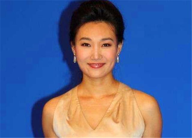 央视主持人李梓萌的父亲叫什么名,央视主持人李梓萌年龄