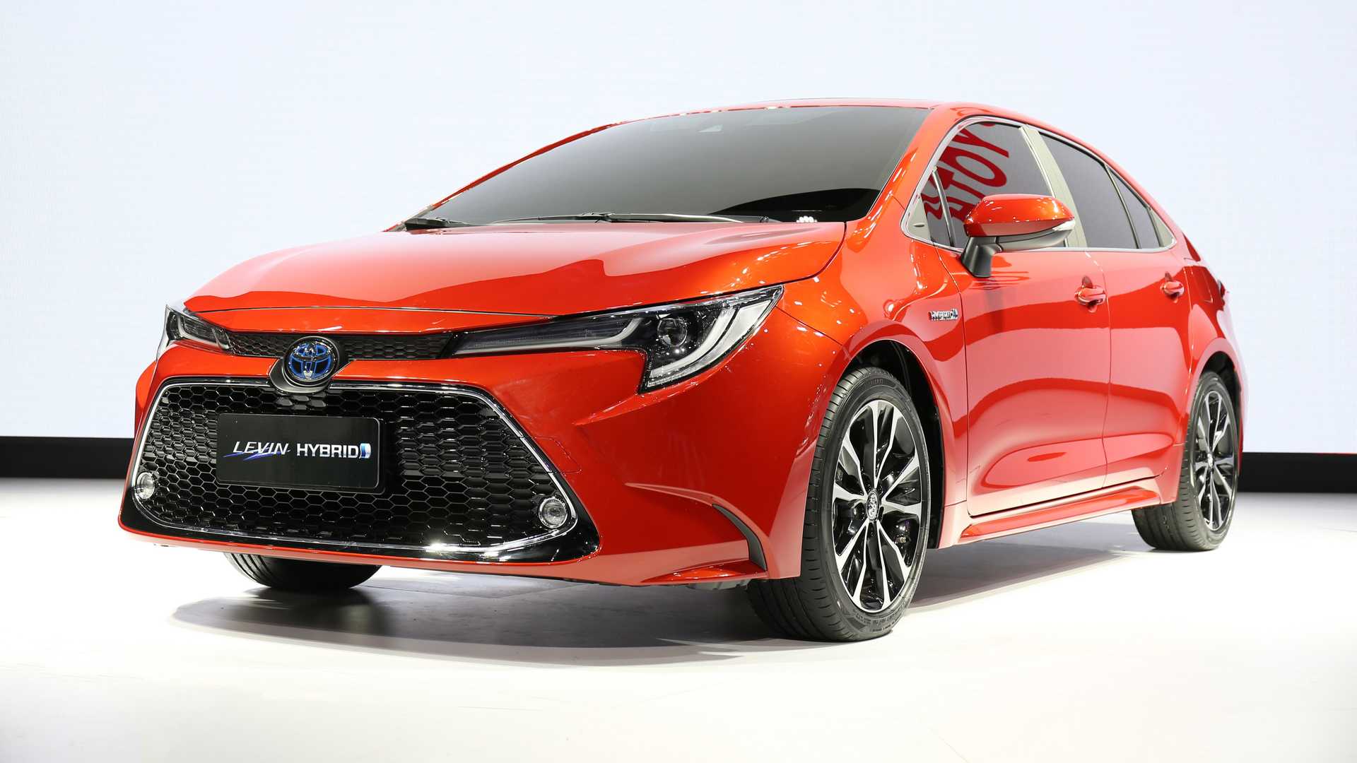 标配8气囊最便宜的车,丰田雷凌2017款1.2T手动精英版