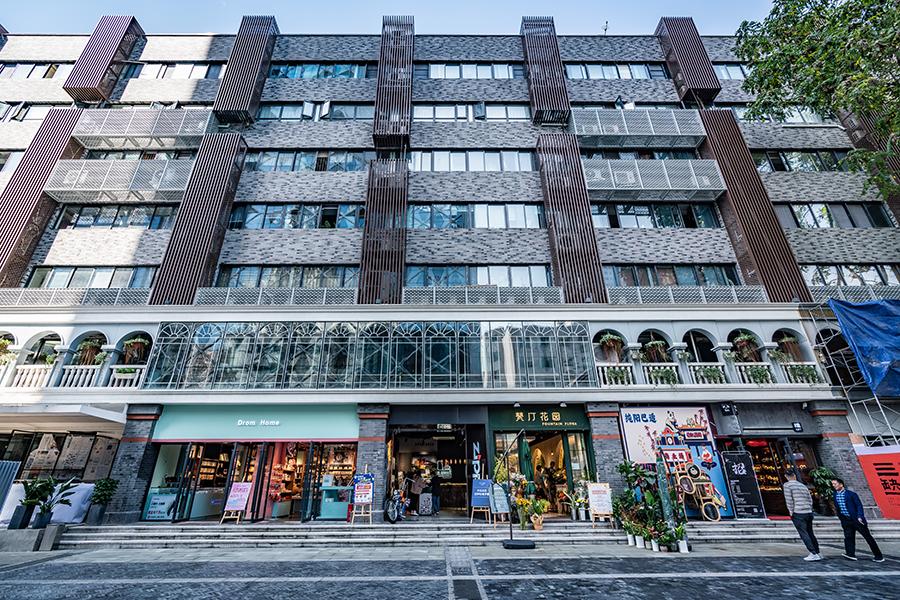 这条街为什么这么吸引人,这条街为啥突然火了