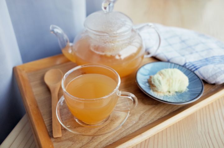 天冷了来一杯暖心热饮,天冷了给自己来杯奶茶