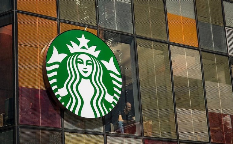 现在喝星巴克，基本靠*诱色**！“玩味冰调”，你敢尝试吗？