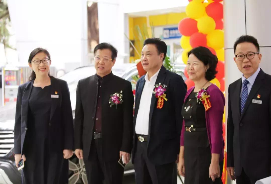 深圳踢足球第一的小学,深圳市足球比较好的小学