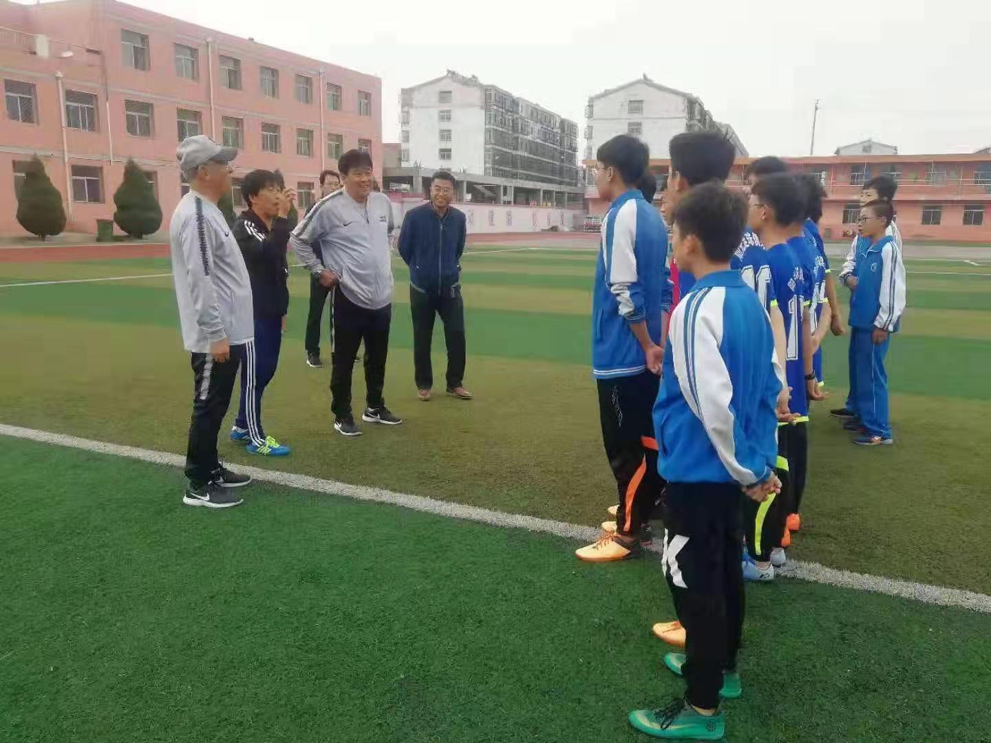 迟尚斌哪一年入选的国家足球队,迟尚斌教练团队