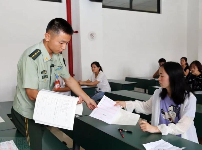专科报名军队文职是啥出路,军队文职技能岗专科生好进吗