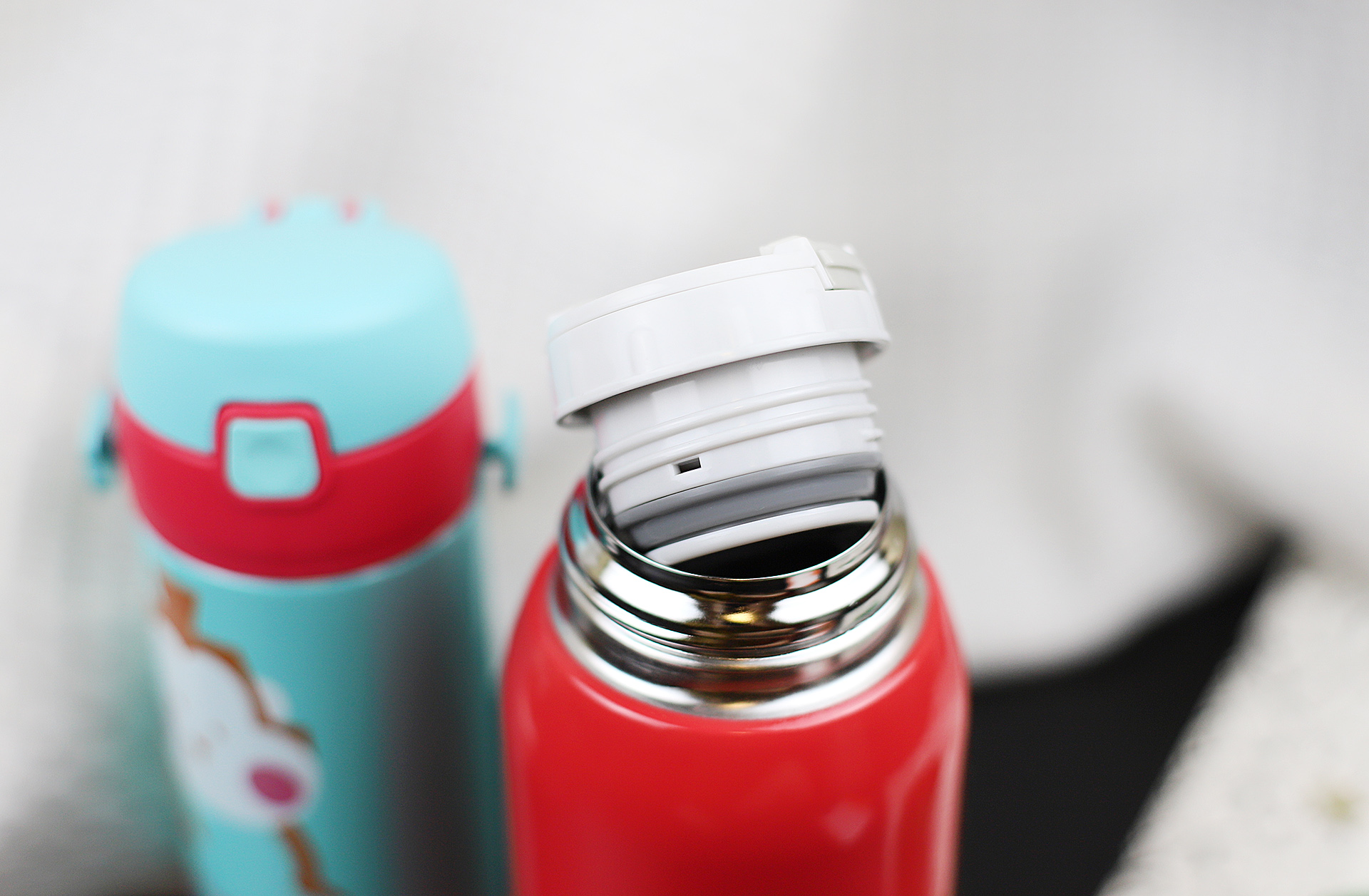 苏泊尔和泰福高保温杯哪个好,苏泊尔保温杯和小米哪个好