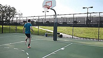 初学者学习颠球的八个建议,初学者如何学习颠球