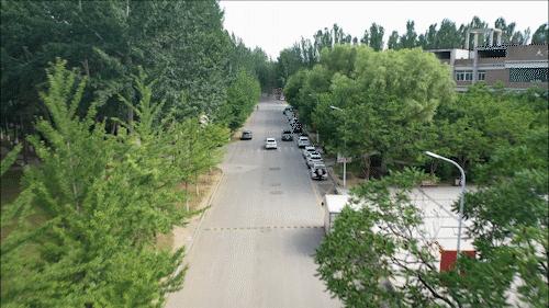 母校前面的广场是什么广场,母校校门设置