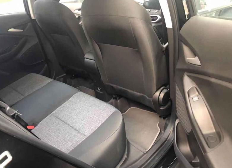 雪佛兰创酷尺寸对比逍客,17款雪佛兰创酷功能详解