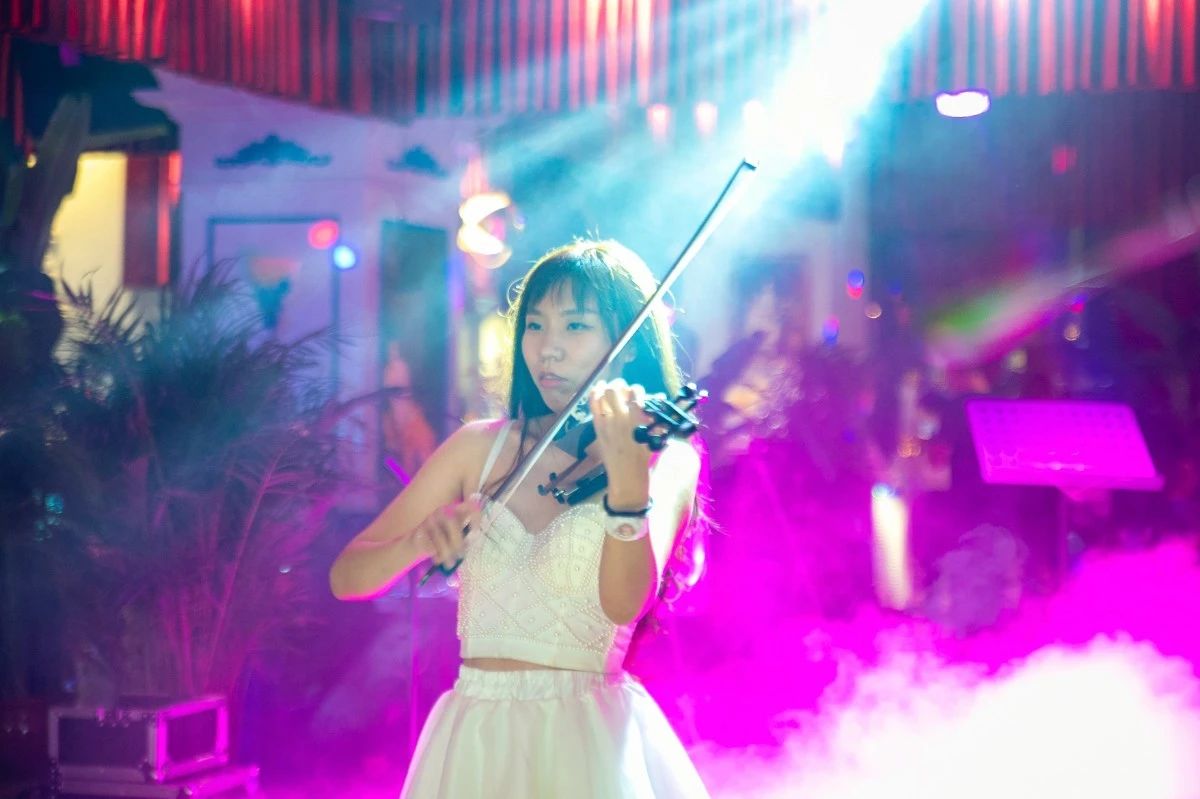 战斗民族餐厅,战斗民族的俄餐