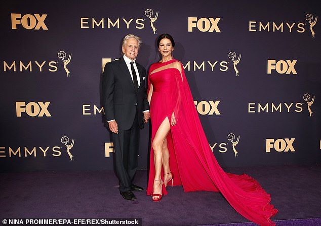 小三跟已婚男人在一起的底层逻辑,一个小三和渣男走到结婚的历程