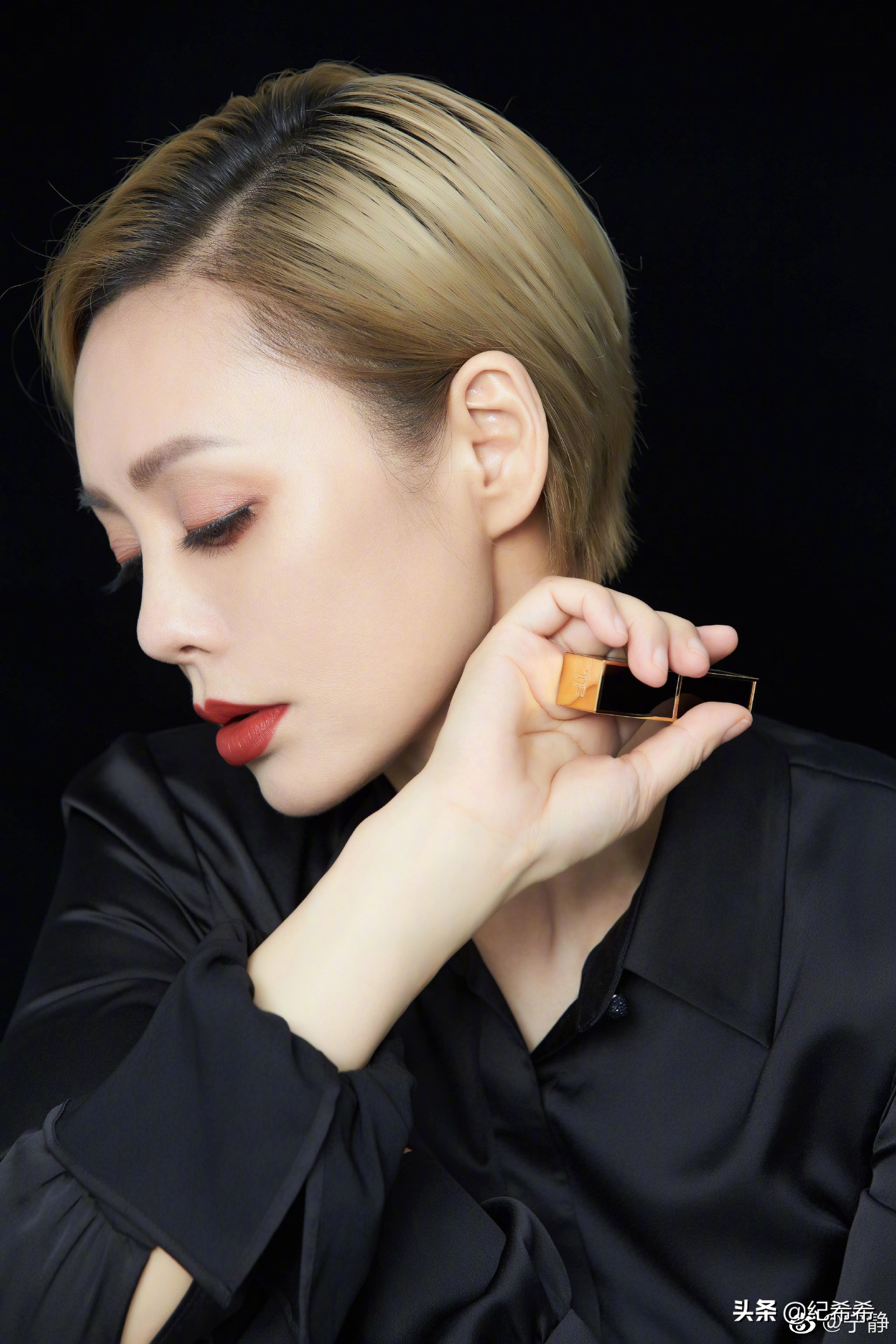 黄皮必入!宁静黄龄同款,一上架就卖断货的tomford细黑管实测