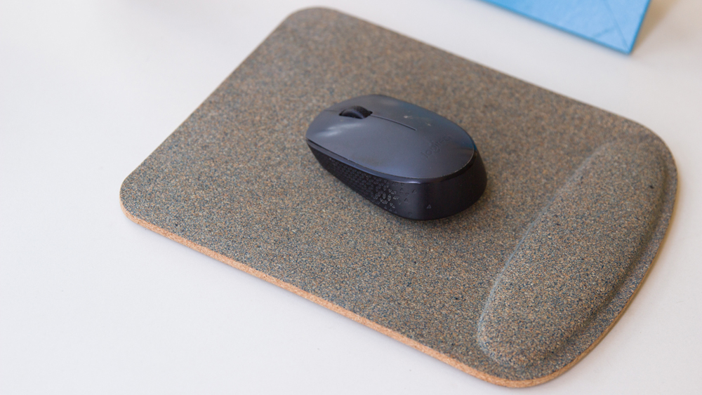 优质牛皮护腕鼠标垫,软木皮质大号鼠标垫