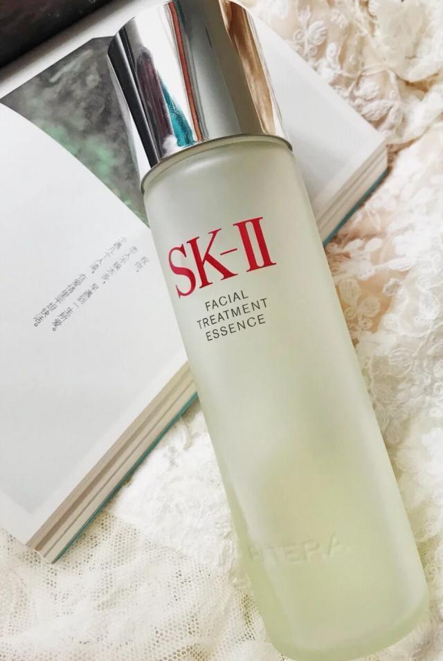 SKII挑选指南:神仙水油皮亲妈,小银瓶淡斑,大红瓶抗老紧致