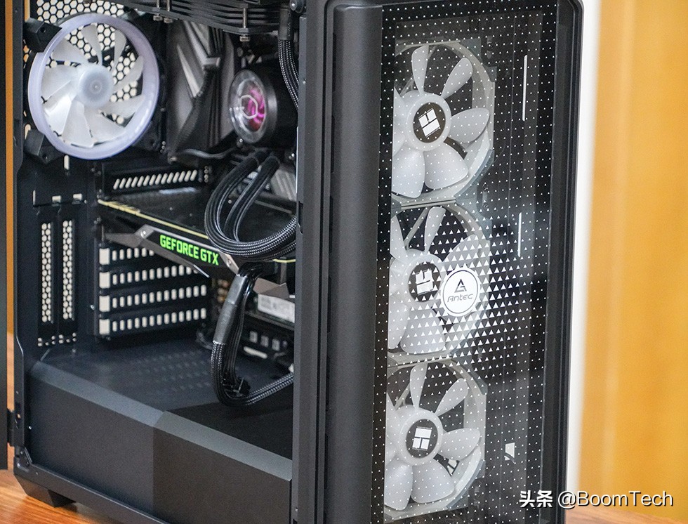 颜控玩家新选择安钛克NX1000机箱体验