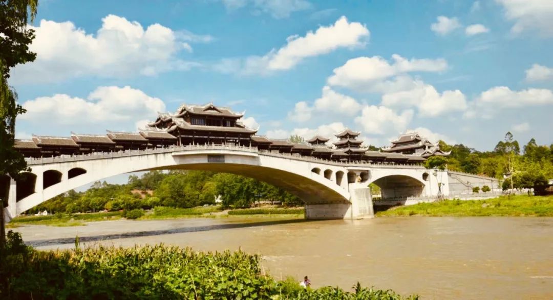 漫步天府之国黄龙溪古镇,成都黄龙溪鹿溪河