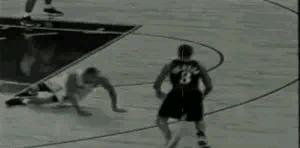 阿伦艾弗森的过人剪辑,阿伦艾弗森招牌动作