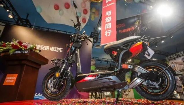 捷安特em133电摩,捷安特133s是电摩吗