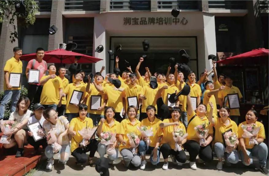 好幸福全球零食总部,好幸福零食店加盟官网