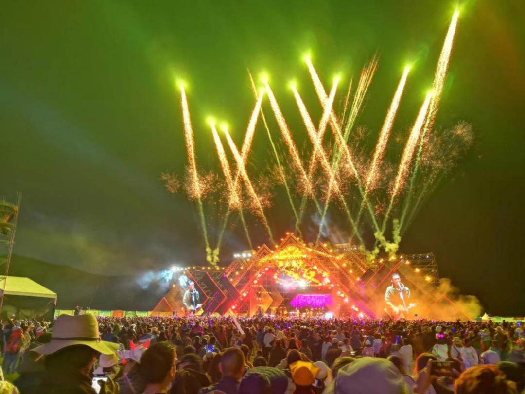 红原重走长征路,云上走长征路