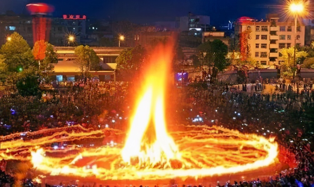 打动“音乐诗人”李健的高原湖泊,原来来这儿旅游如此休闲惬意